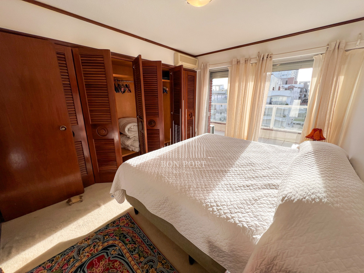 Apartamento ID.29 - Penthouse de 3 dormitorios en suite primera línea en Punta del este