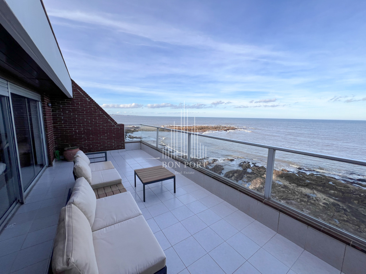 Apartamento ID.29 - Penthouse de 3 dormitorios en suite primera línea en Punta del este