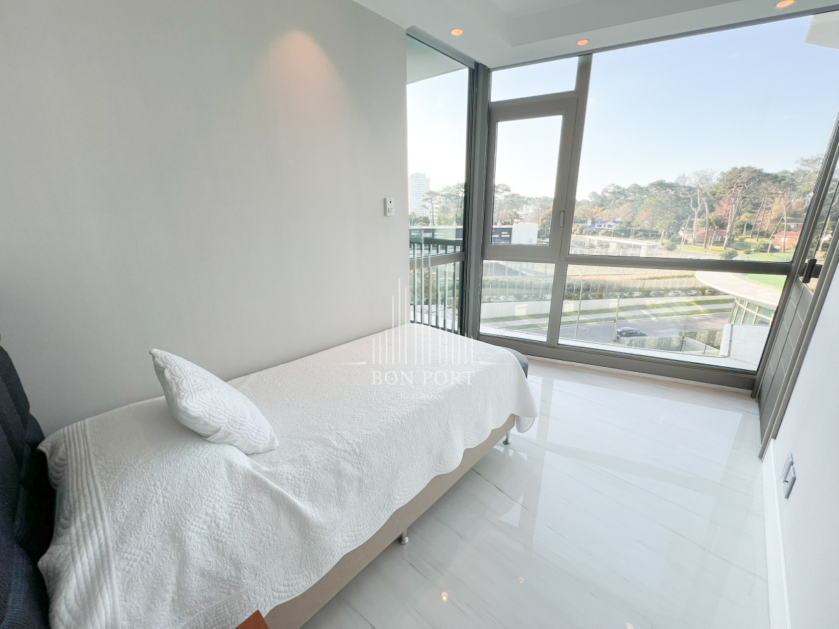 Apartamento ID.56 - Apartamento de 3 dormitorios en suite sobre la mansa.