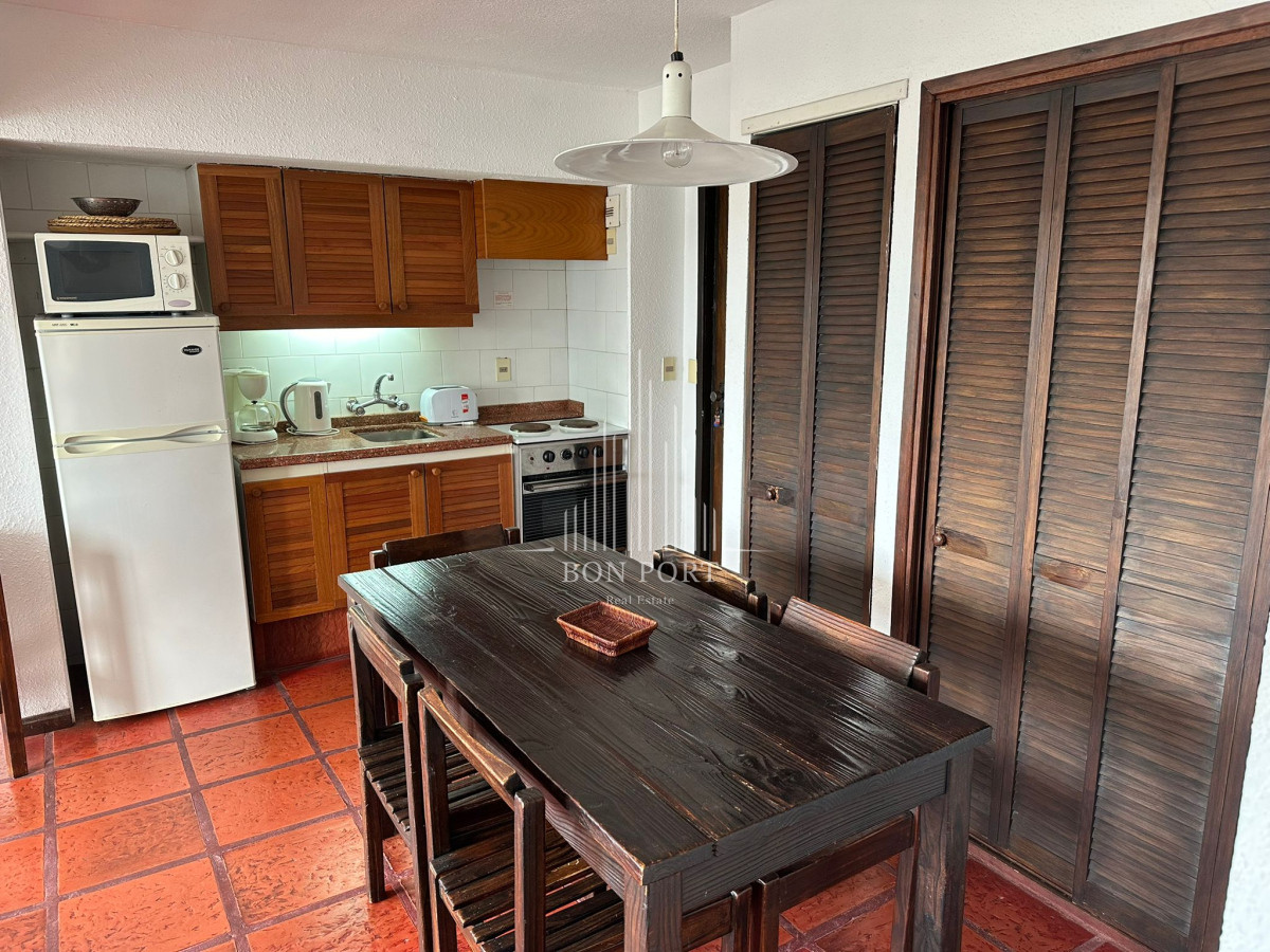 Apartamento ID.106 - Apartamento de 1 dormitorio y 1 baño sobre Roosevelt.