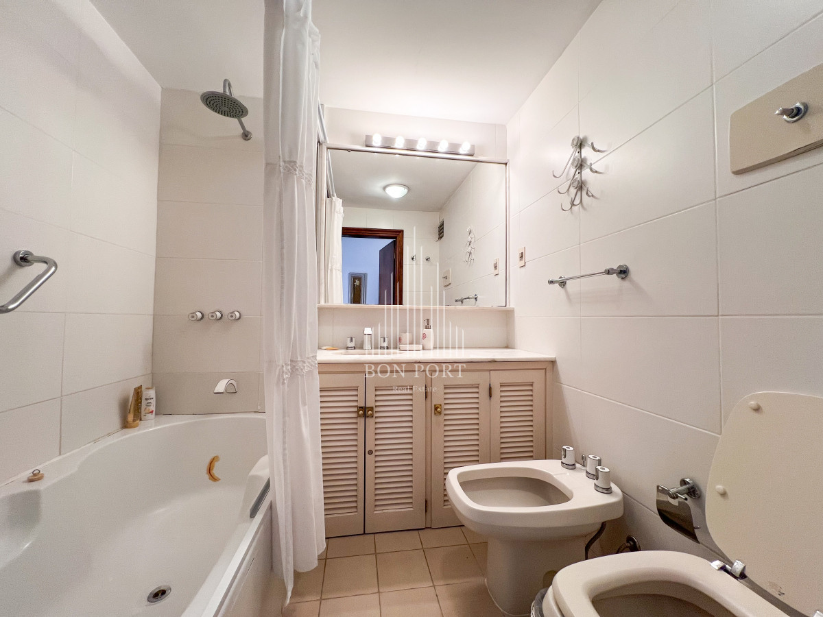 Apartamento ID.29 - Penthouse de 3 dormitorios en suite primera línea en Punta del este