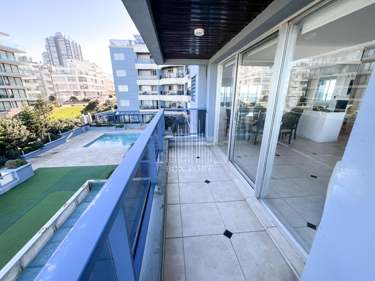 Apartamento ID.3 - Venta apartamento de 3 dormitorios primera linea de la península.