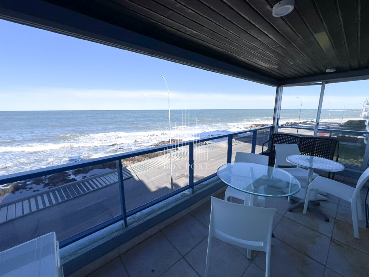 Apartamento ID.3 - Venta apartamento de 3 dormitorios primera linea de la península.