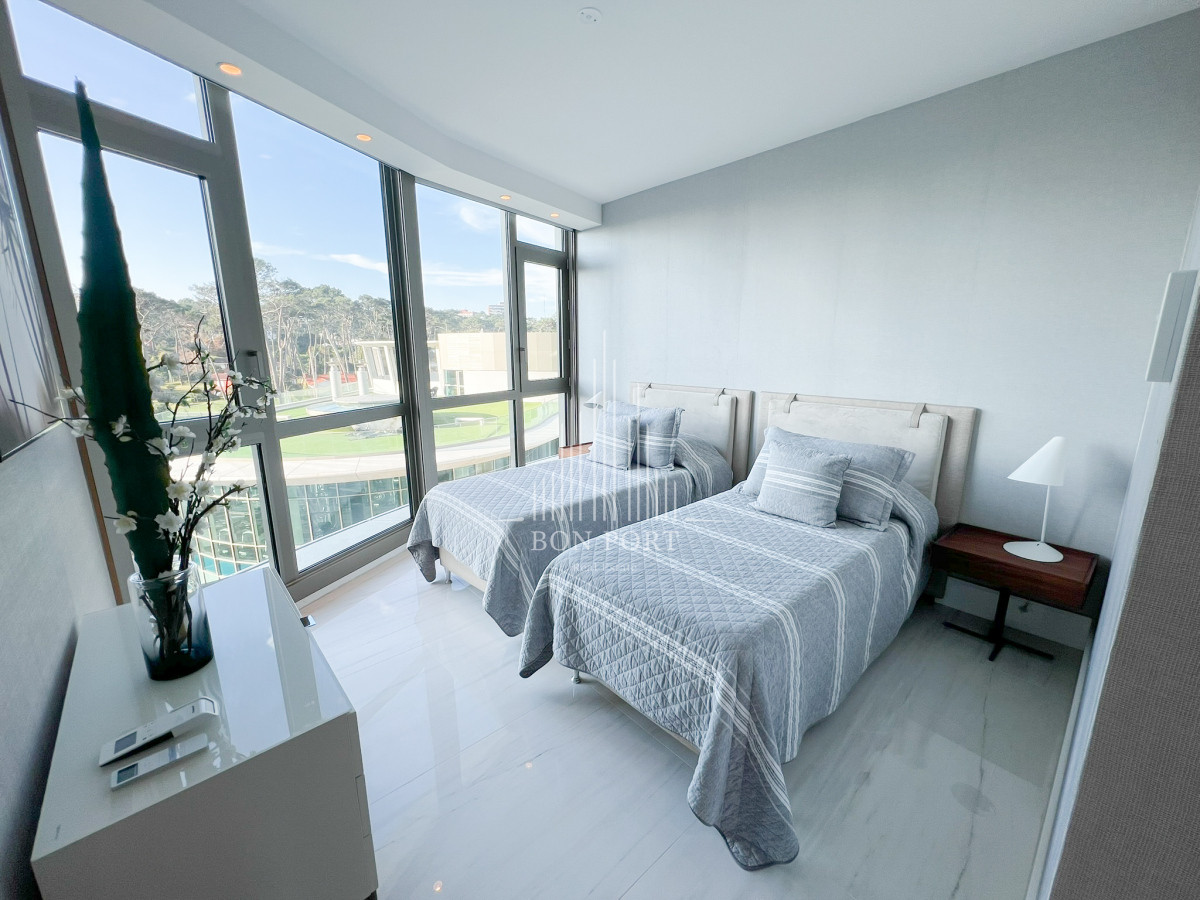 Apartamento ID.56 - Apartamento de 3 dormitorios en suite sobre la mansa.
