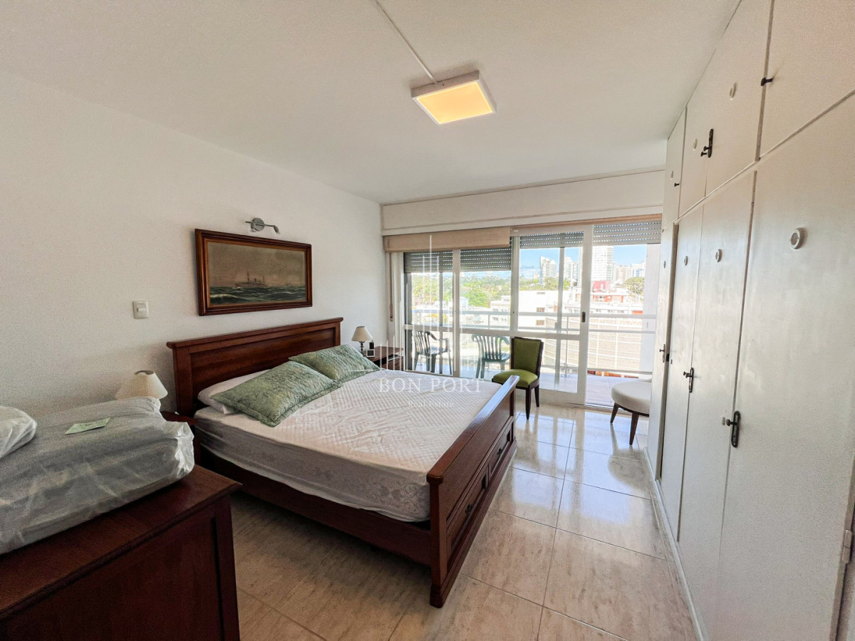 Apartamento ID.156 - Venta de apartamento de 2 dormitorios primera linea a la mansa