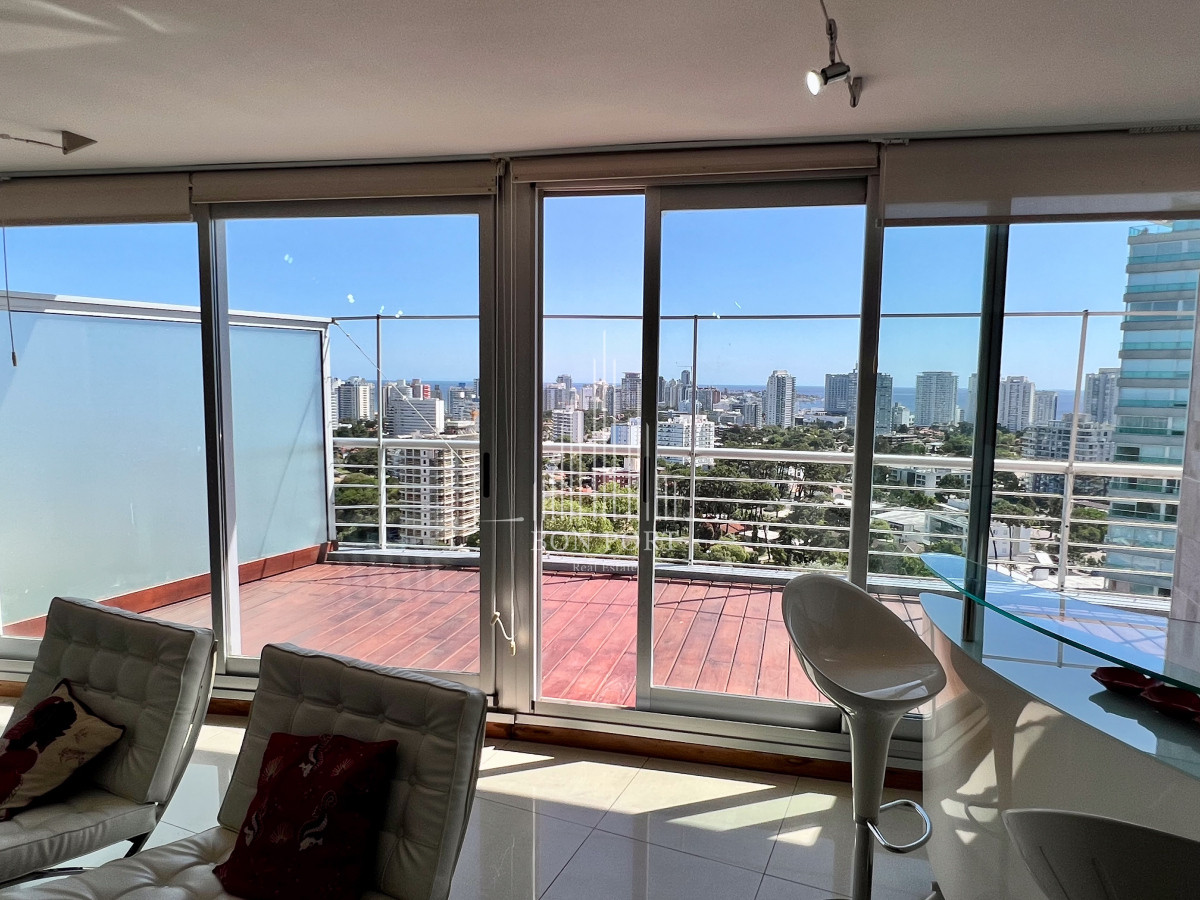 Apartamento ID.15 - Penthouse de 3 dormitorios en primeras paradas de Av.Roosvelt