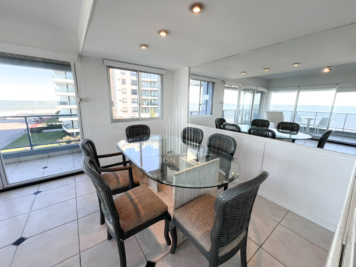 Apartamento ID.3 - Venta apartamento de 3 dormitorios primera linea de la península.