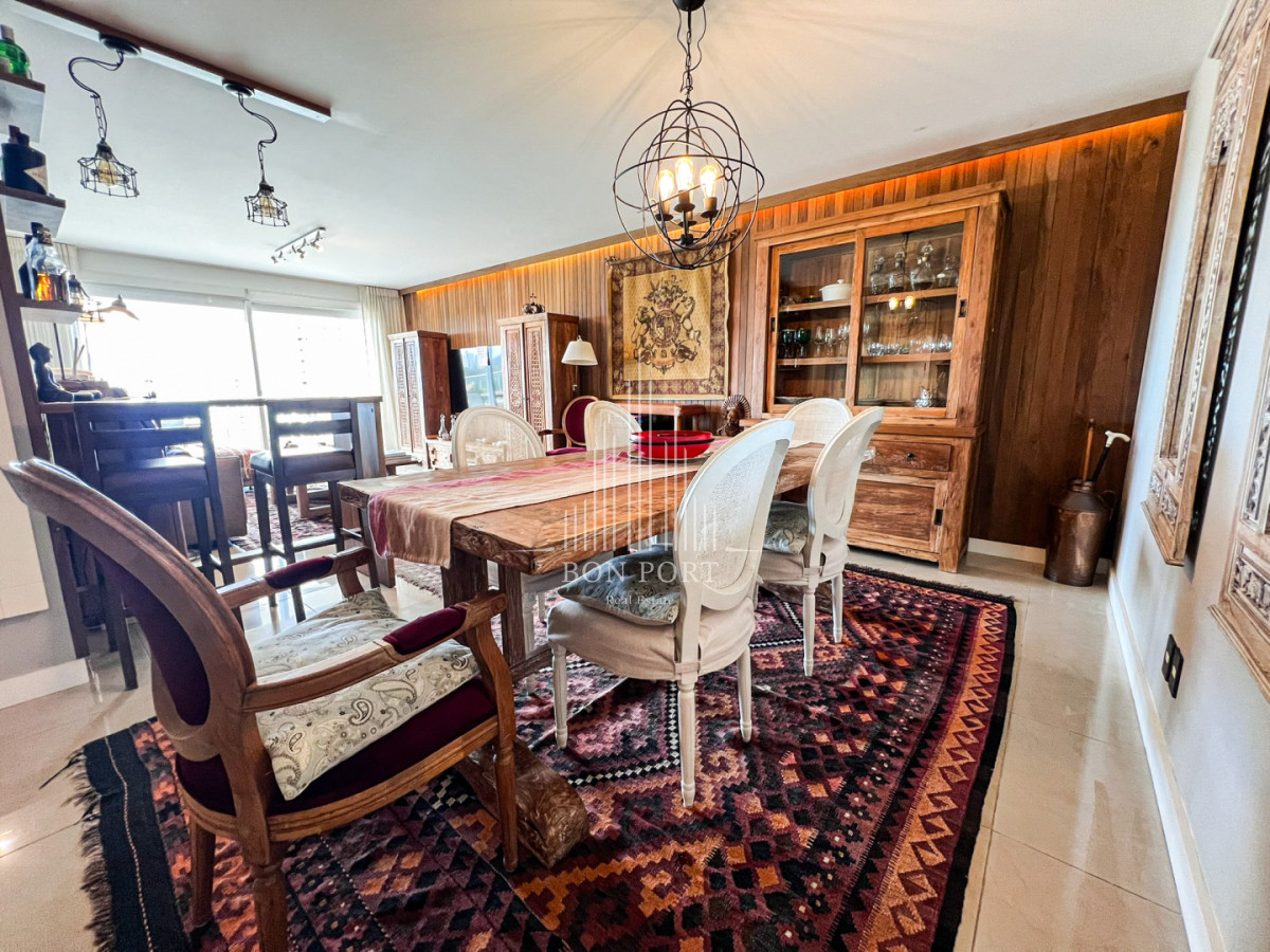 Apartamento ID.155 - Apartamento piso alto sobre la mansa de 2 dormitorios mas dependencia.