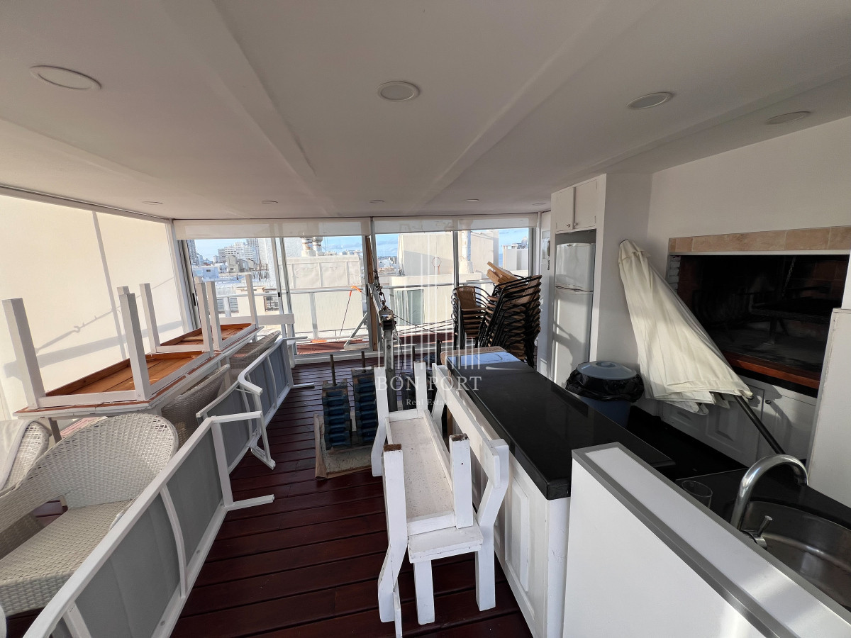 Apartamento ID.29 - Penthouse de 3 dormitorios en suite primera línea en Punta del este