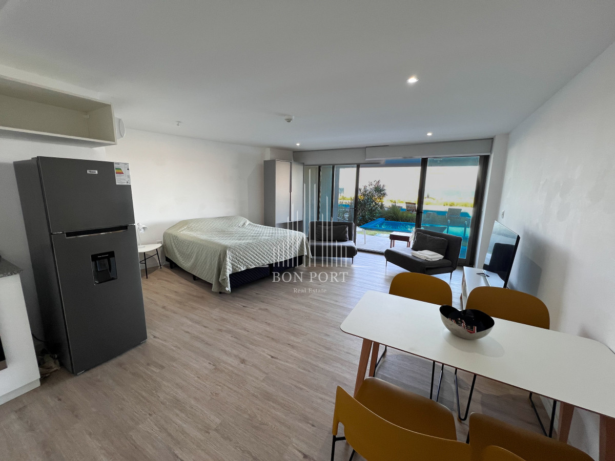 Apartamento ID.73 - Monoambiente con pileta propia primera linea al mar en Punta Ballena