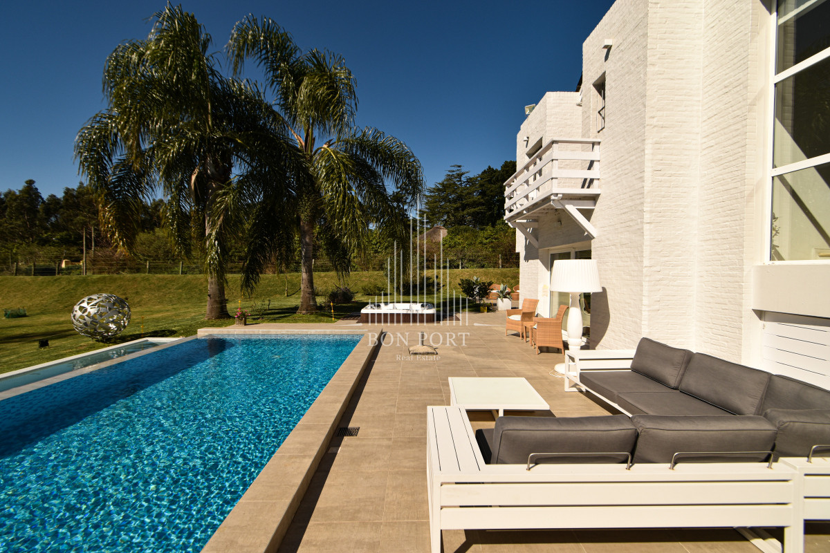 Casa ID.2 - Chalet de 5 dormitorios en Rincón del Indio