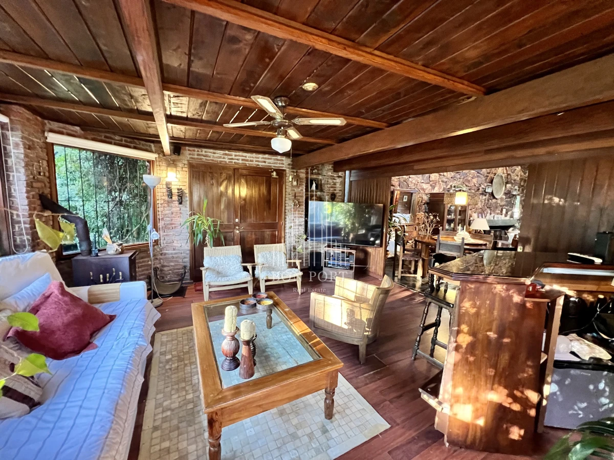 Casa ID.27 - Casa de 4 dormitorios en Roosevelt