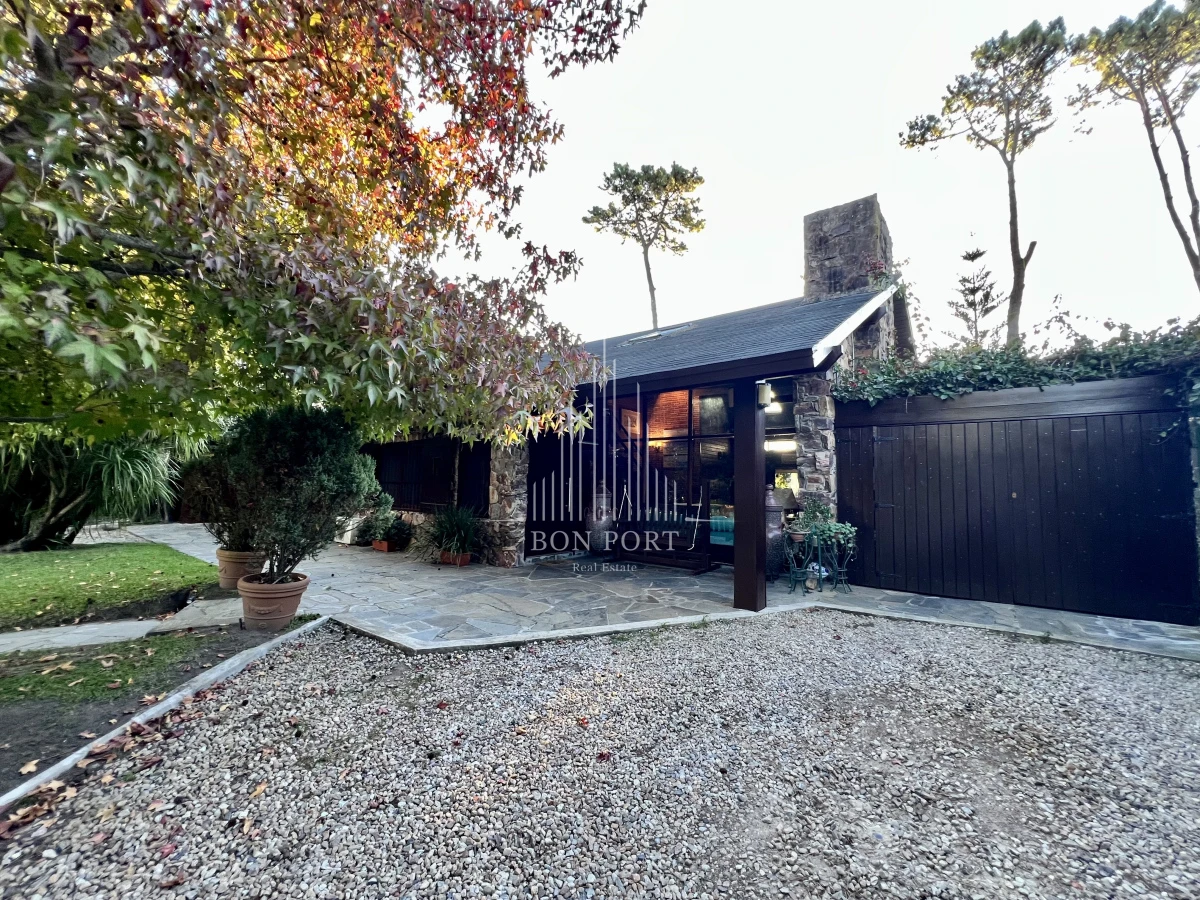 Casa ID.27 - Casa de 4 dormitorios en Roosevelt