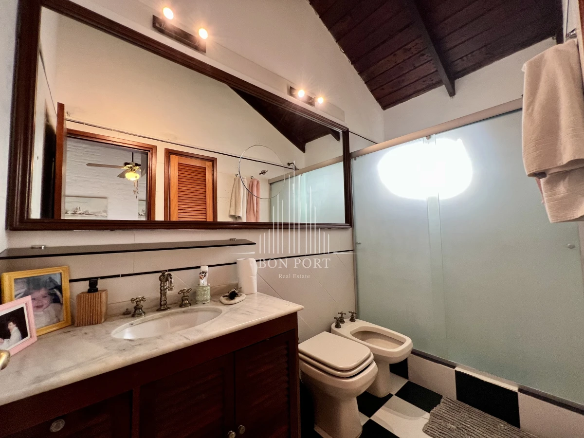 Casa ID.27 - Casa de 4 dormitorios en Roosevelt