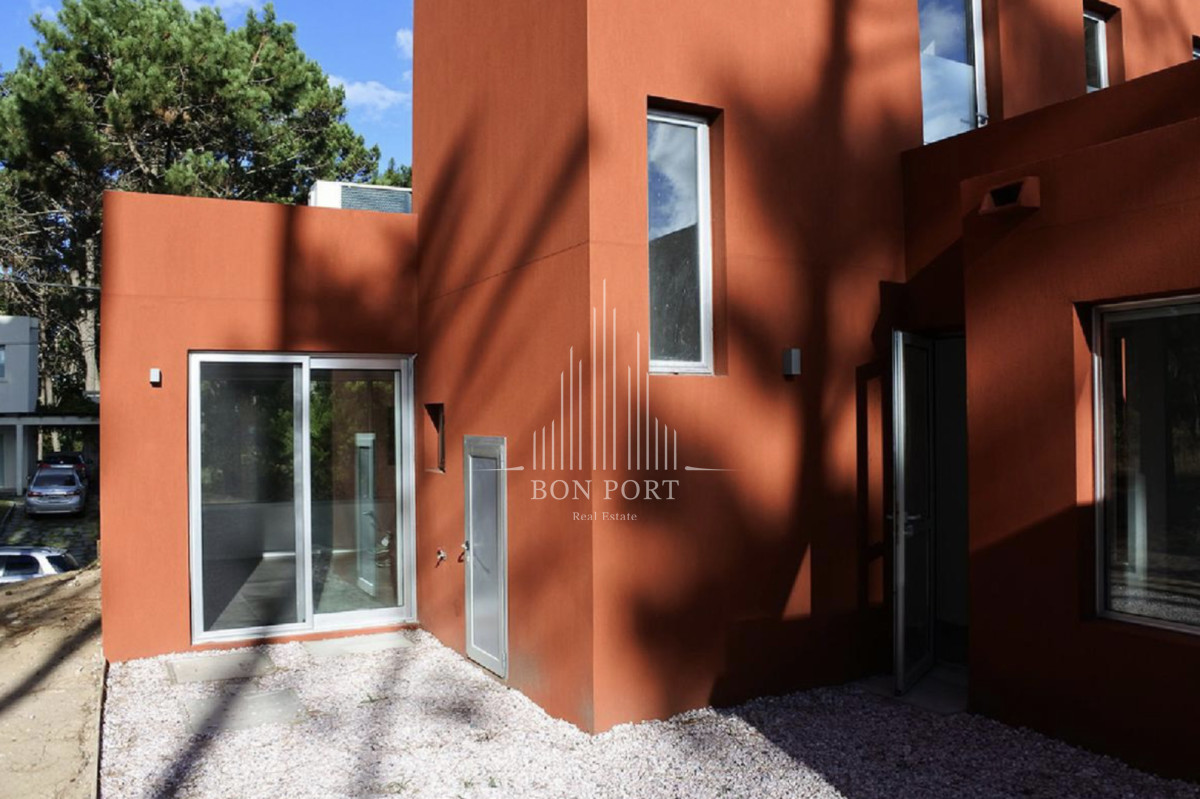 Casa ID.162 - Venta de casa 3 dormitorios en Montoya