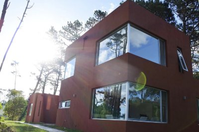 Venta de casa 3 dormitorios en Montoya