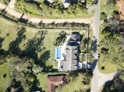 Chalet de 5 dormitorios en Rincón del Indio