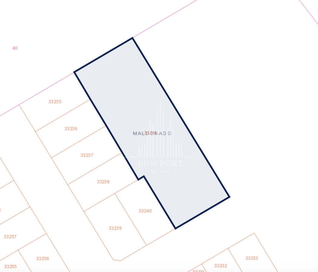 Terreno ID.19 - Terreno en zona comercial
