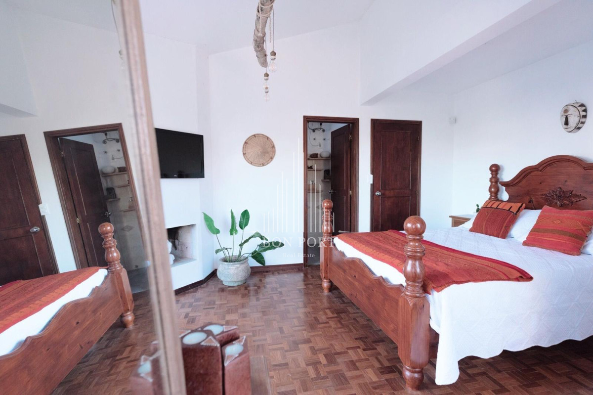 Hotel ID.16 - Hostel en venta a pasos del mar en el chorro.