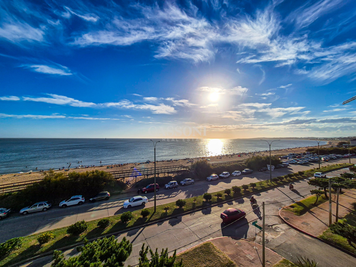 Apartamento ID.4849 - Venta Apartamento 2 Dormitorios con Vista Al Mar Mansa Punta del Este