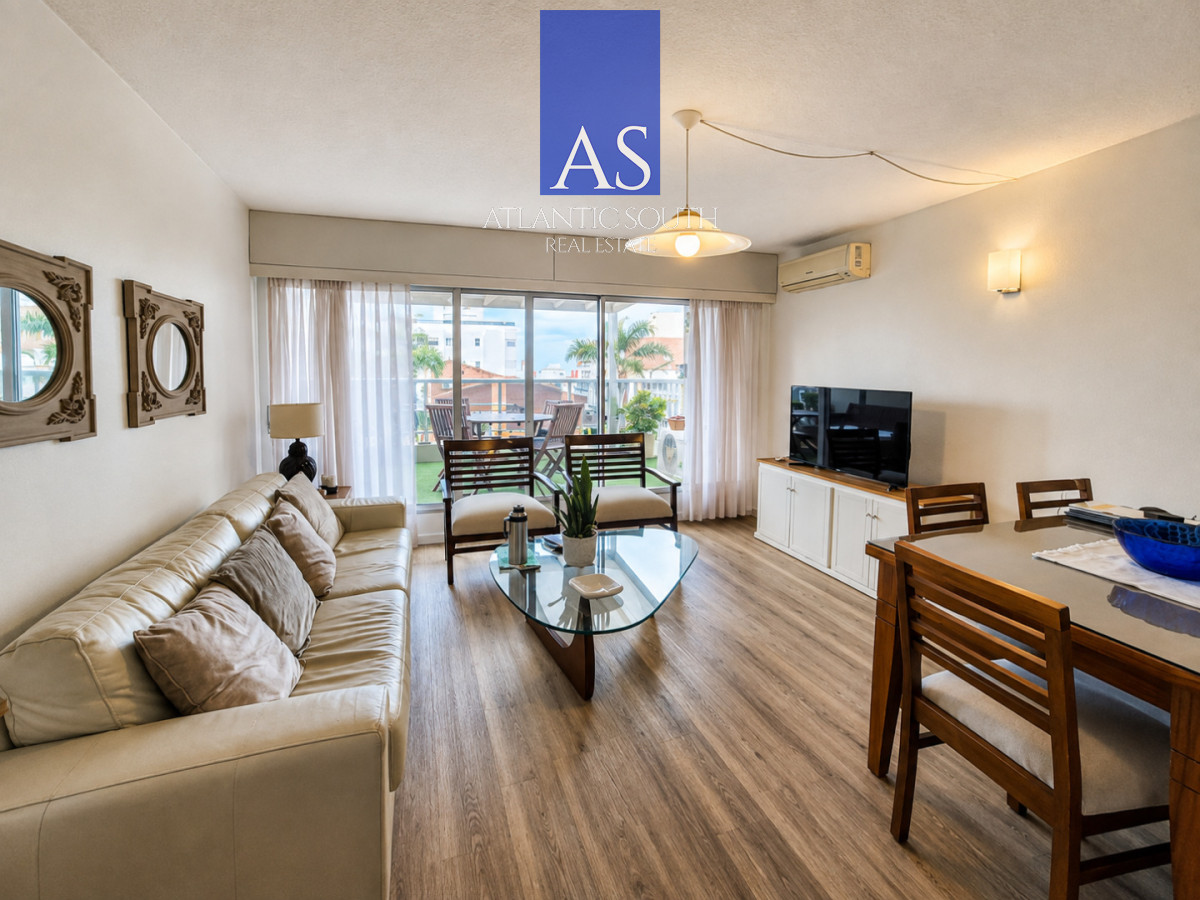 Apartamento ID.4211 - Apartamento 3 Dormitorios en venta gran terraza garage Península Punta del Este