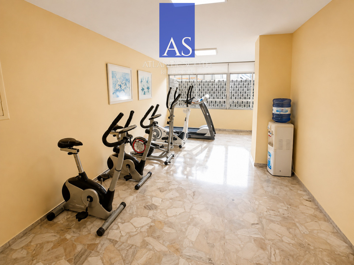 Apartamento ID.4211 - Apartamento 3 Dormitorios en venta gran terraza garage Península Punta del Este
