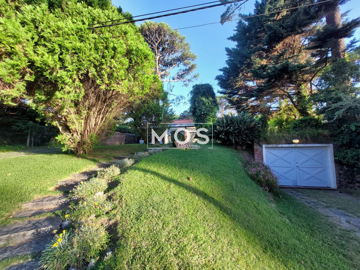 Casa ID.2902 - Alquiler Temporal Casa 3 Dormitorios Playa Mansa Punta del Este
