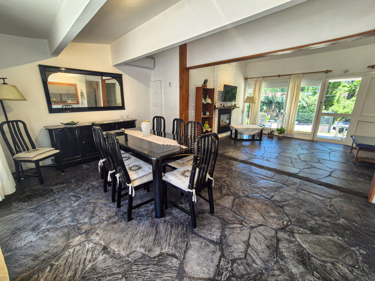 Casa ID.1055 - Alquiler Temporal Casa 3 Dormitorios Lugano Punta del Este