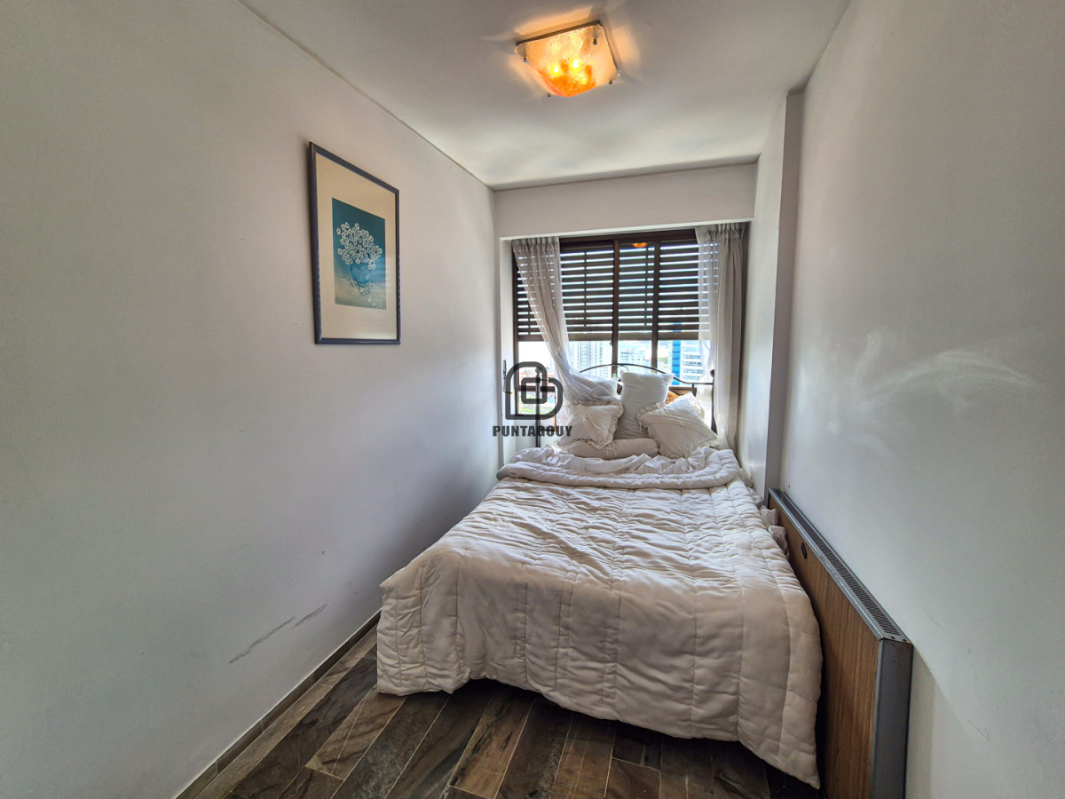 Apartamento ID.1853 - Venta Apartamento 3 Dormitorios Frente a la Playa Brava Punta del Este