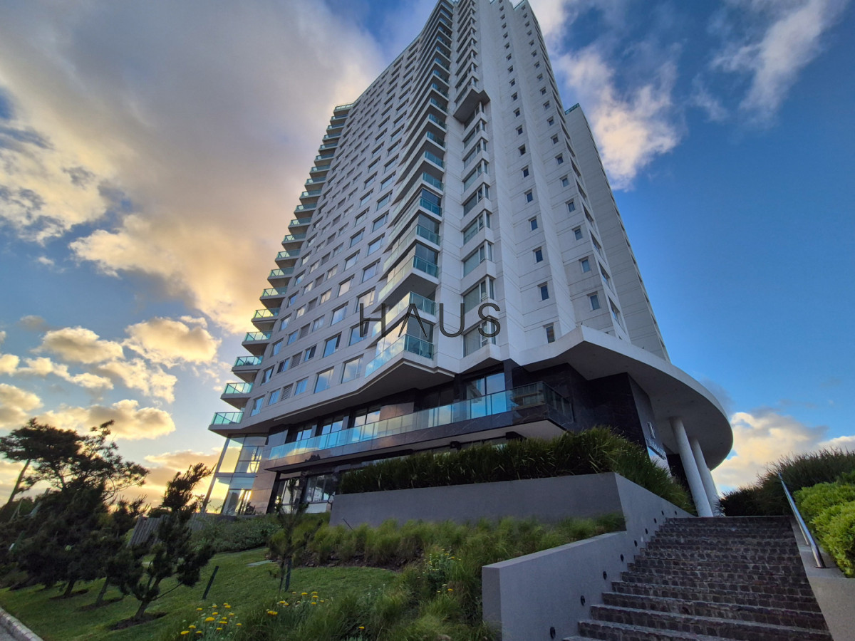 Apartamento ID.332 - Venta Apartamento 3 Dormitorios Paramount Tower Playa Masa Punta del Este