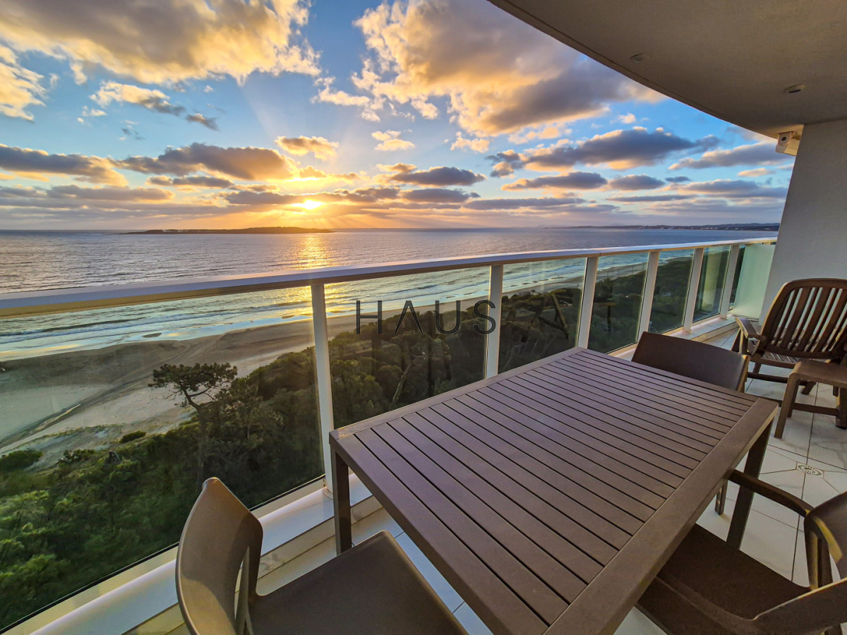 Apartamento ID.332 - Venta Apartamento 3 Dormitorios Paramount Tower Playa Masa Punta del Este