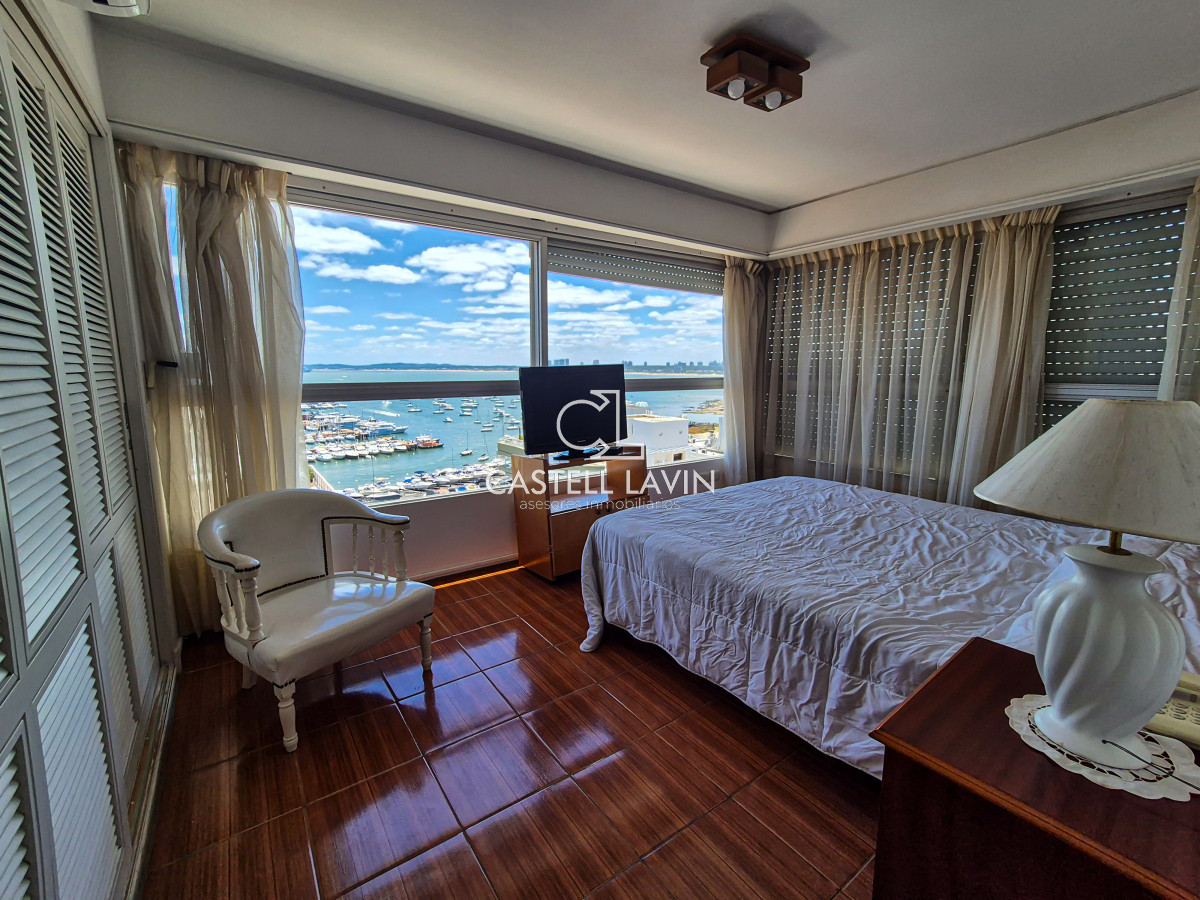 Apartamento ID.46 - Venta Apartamento 3 Dormitorios con vista al Puerto Punta del Este