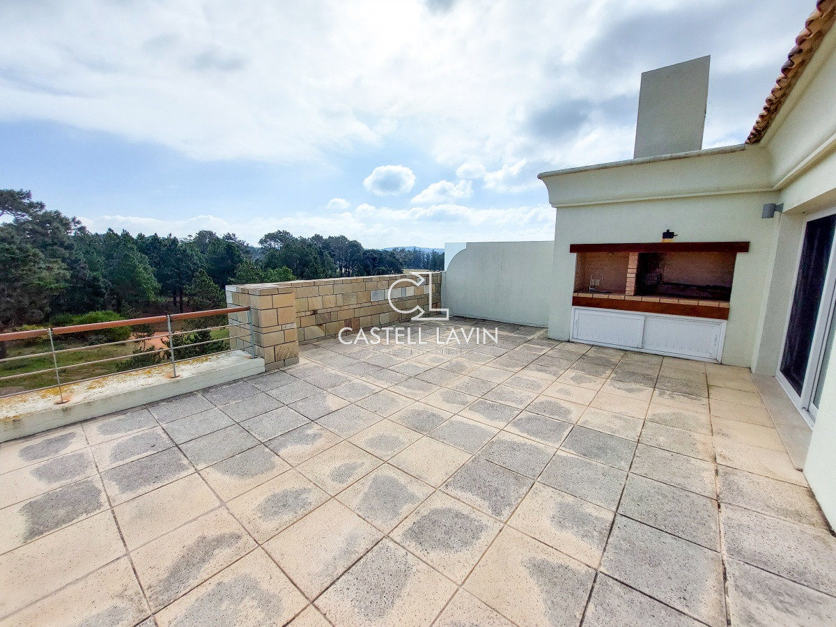 Apartamento ID.44 - Venta Duplex 3 dormitorios en Veramansa Playa Mansa Punta del Este