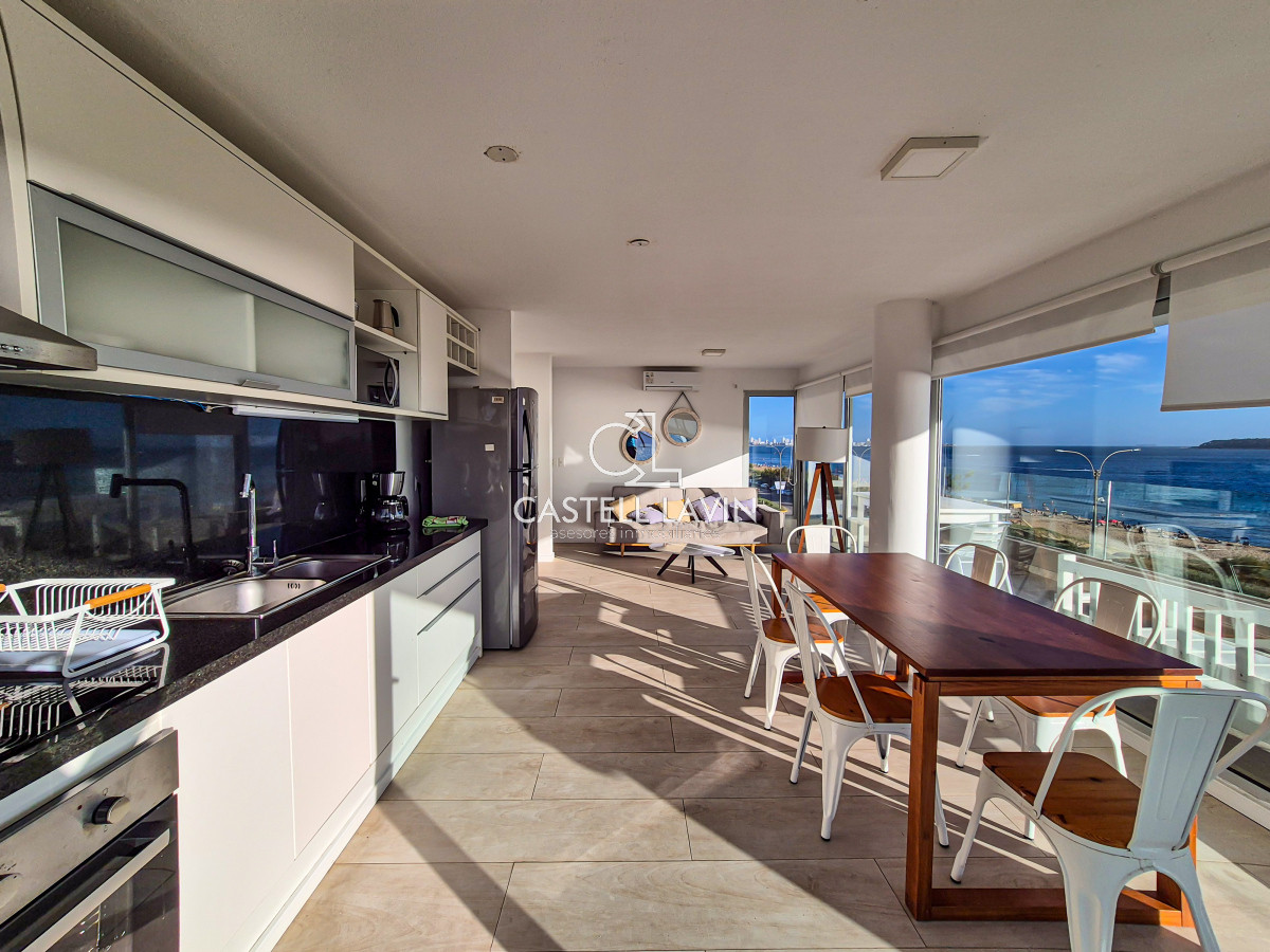 Apartamento ID.338 - Venta Apartamento 2 Dormitorios con Vista Al Mar Mansa Punta del Este