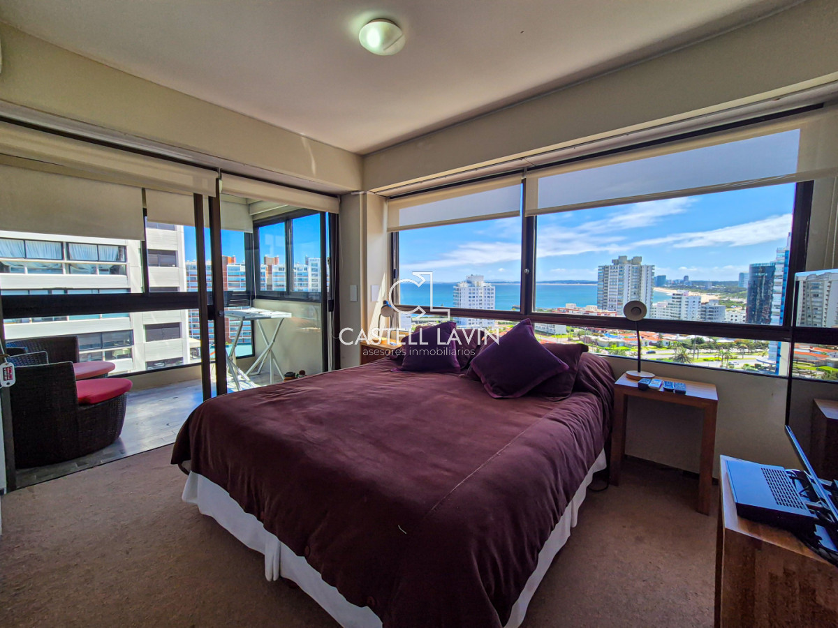 Apartamento ID.794 - Venta Apartamento 3 Dormitorios Frente a la Playa Brava Punta del Este