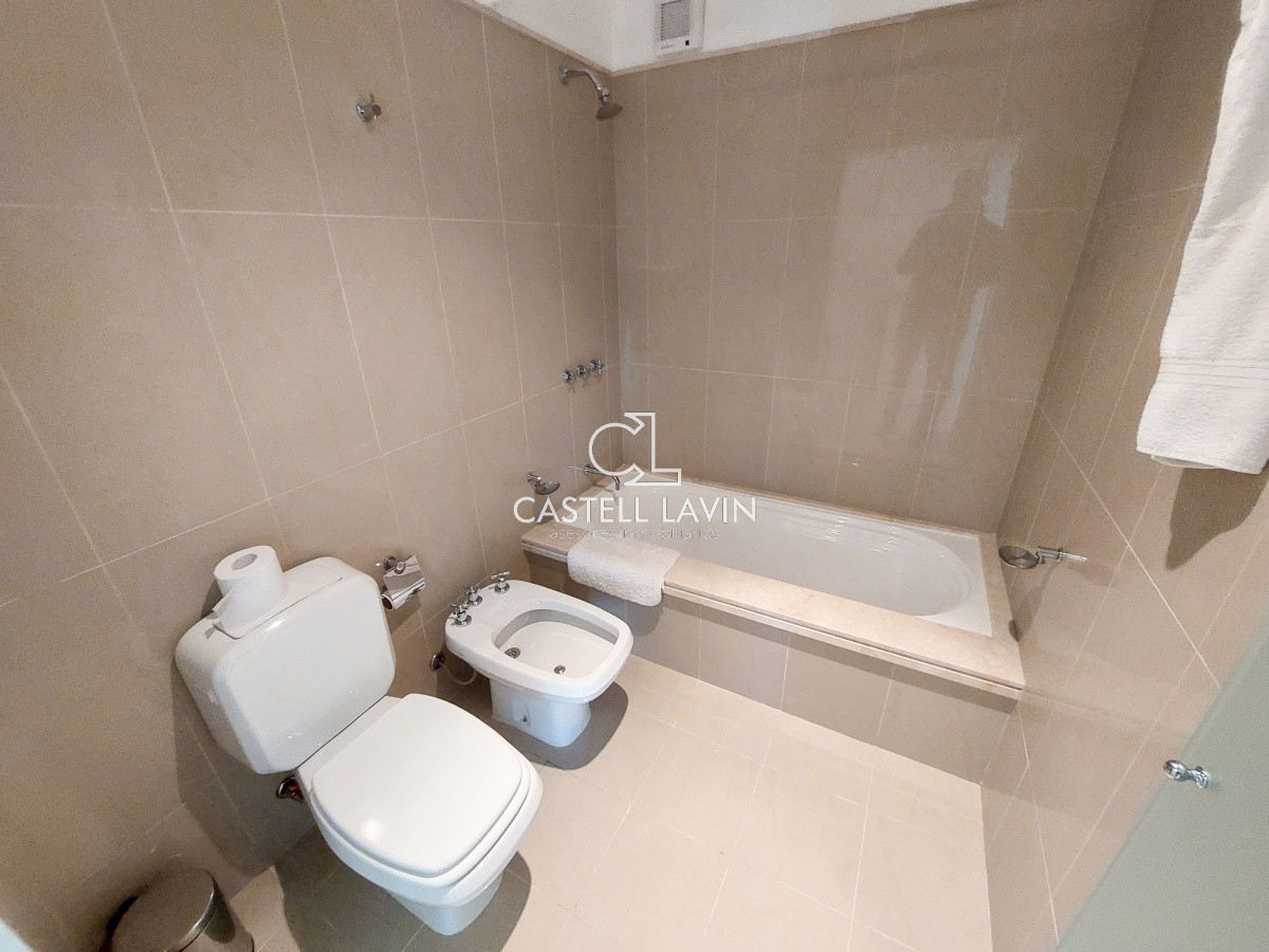 Apartamento ID.44 - Venta Duplex 3 dormitorios en Veramansa Playa Mansa Punta del Este