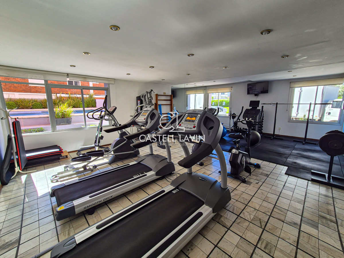 Apartamento ID.748 - Venta Apartamento 2 Dormitorios y Servicio edificio Scorpio Playa Brava Punta del Este