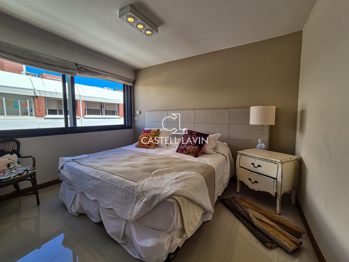 Apartamento ID.265 - Venta PentHouse 3 Dormitorios frente al Mar Playa Brava Punta del Este