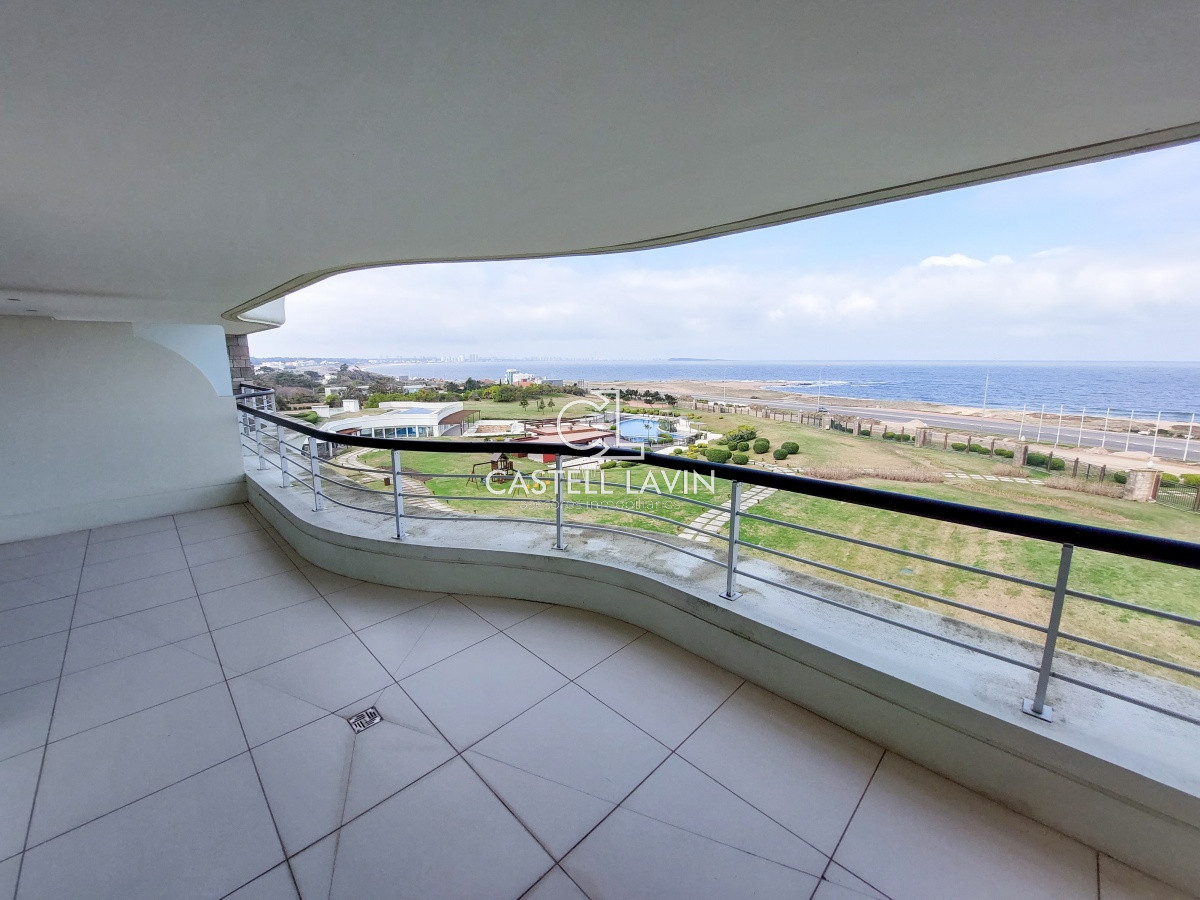 Apartamento ID.42 - Venta PentHouse Con Piscina Propia Playa Mansa Punta del Este