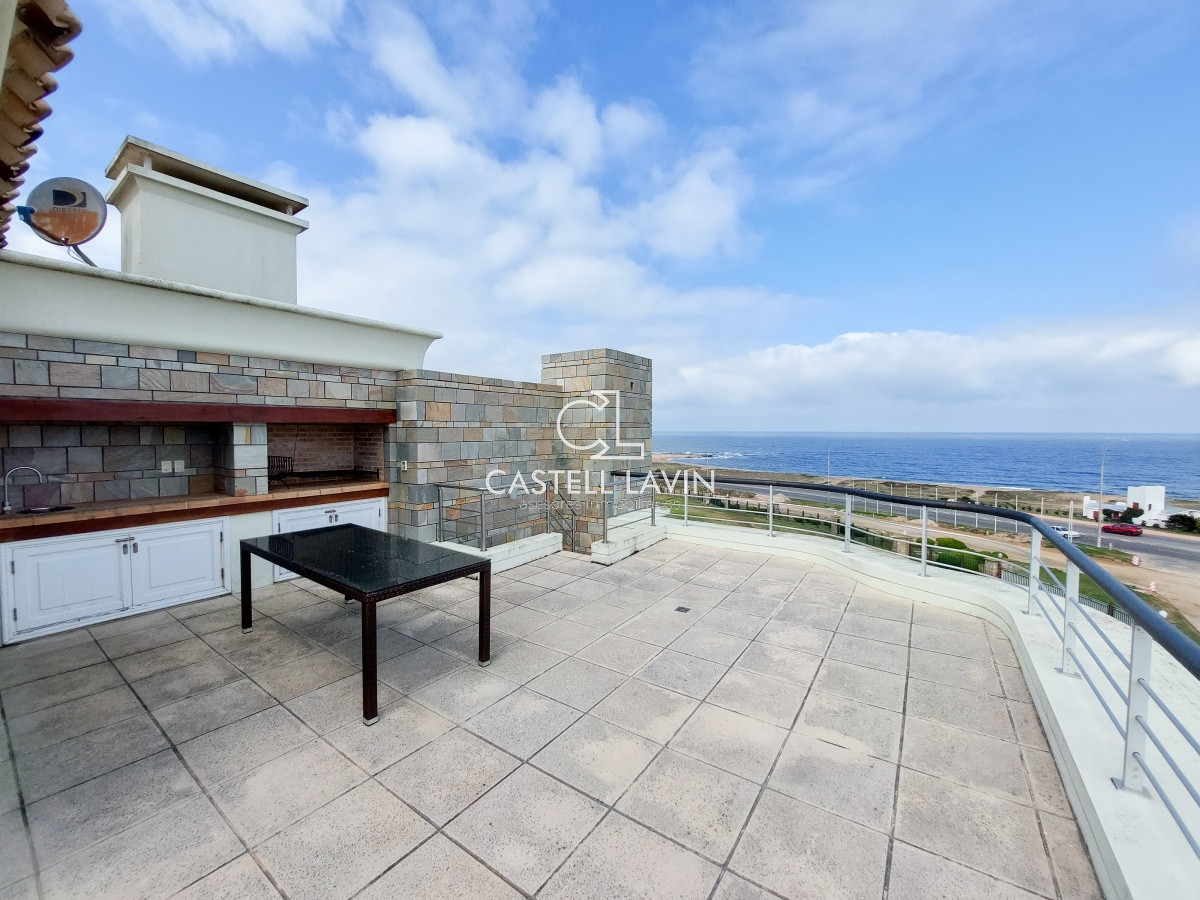 Apartamento ID.41 - Venta PentHouse Con Piscina Propia Playa Mansa Punta del Este