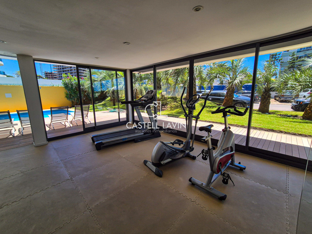 Apartamento ID.265 - Venta PentHouse 3 Dormitorios frente al Mar Playa Brava Punta del Este