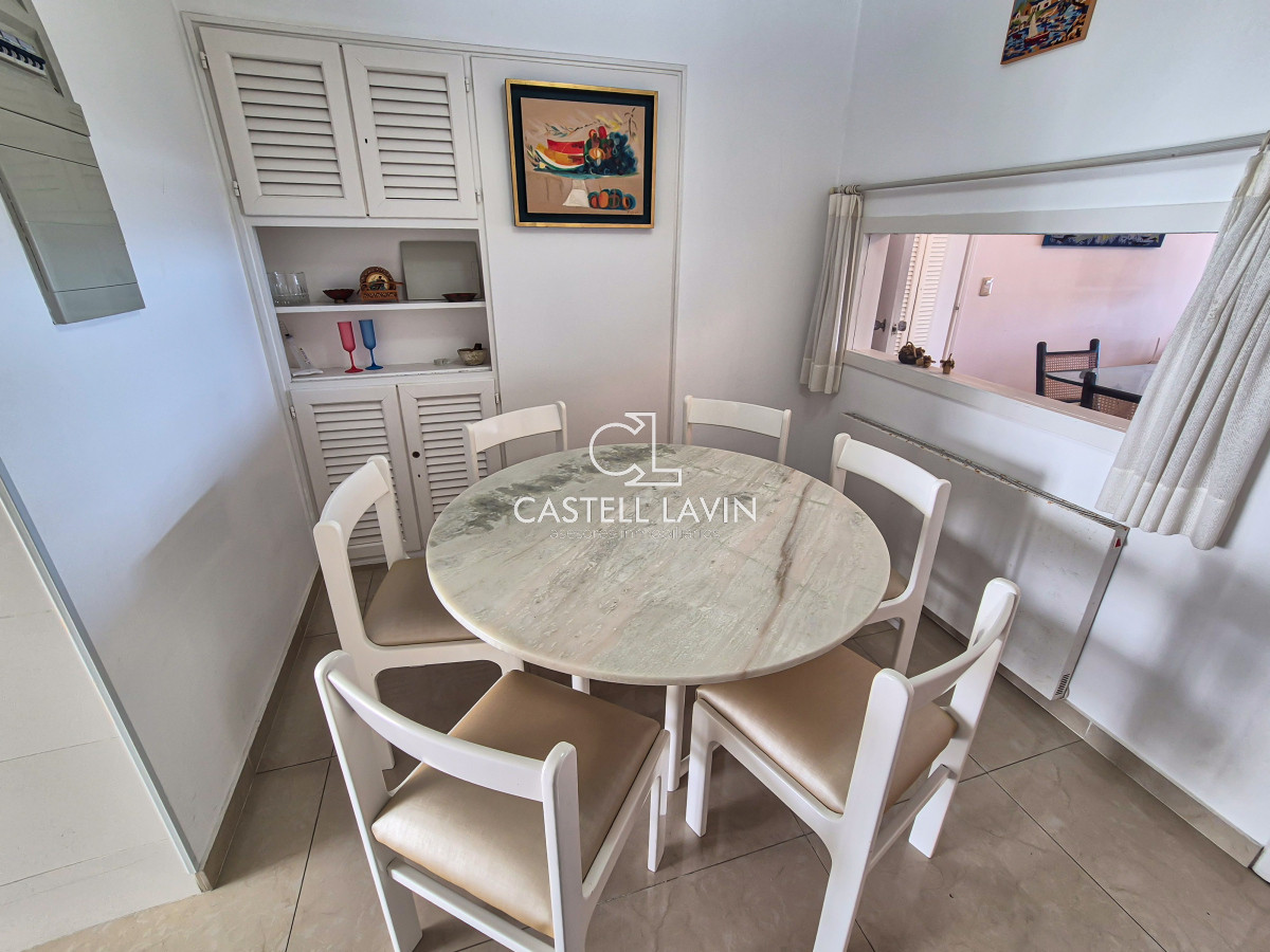 Apartamento ID.737 - Venta Apartamento 4 Dormitorios con Vista al Mar Parquemar Center Playa Brava Punta del Este