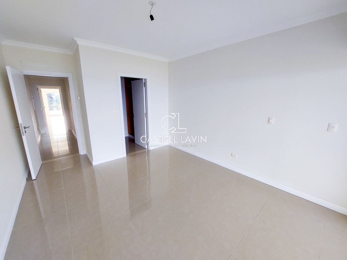 Apartamento ID.42 - Venta PentHouse Con Piscina Propia Playa Mansa Punta del Este