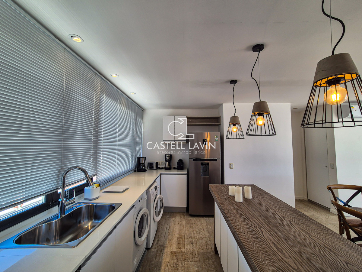 Apartamento ID.265 - Venta PentHouse 3 Dormitorios frente al Mar Playa Brava Punta del Este