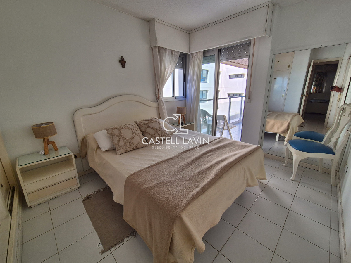 Apartamento ID.267 - Venta Apartamento 3 Dormitorios con vista al mar Península Punta del Este 