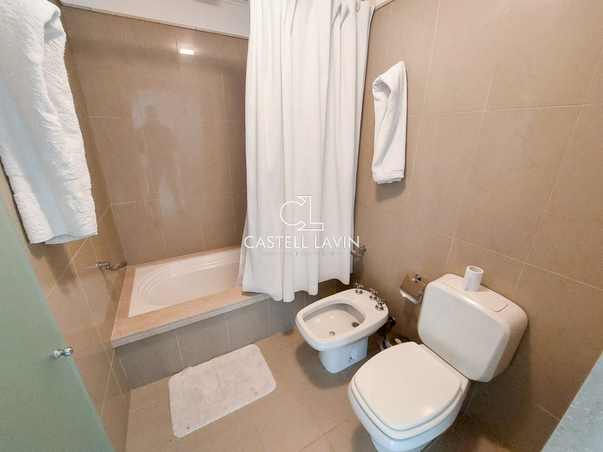 Apartamento ID.44 - Venta Duplex 3 dormitorios en Veramansa Playa Mansa Punta del Este