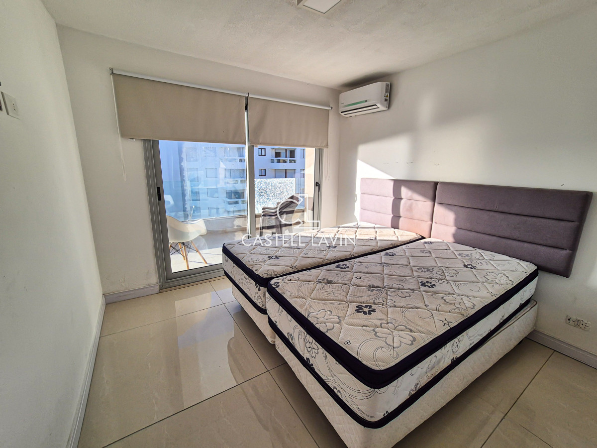 Apartamento ID.338 - Venta Apartamento 2 Dormitorios con Vista Al Mar Mansa Punta del Este