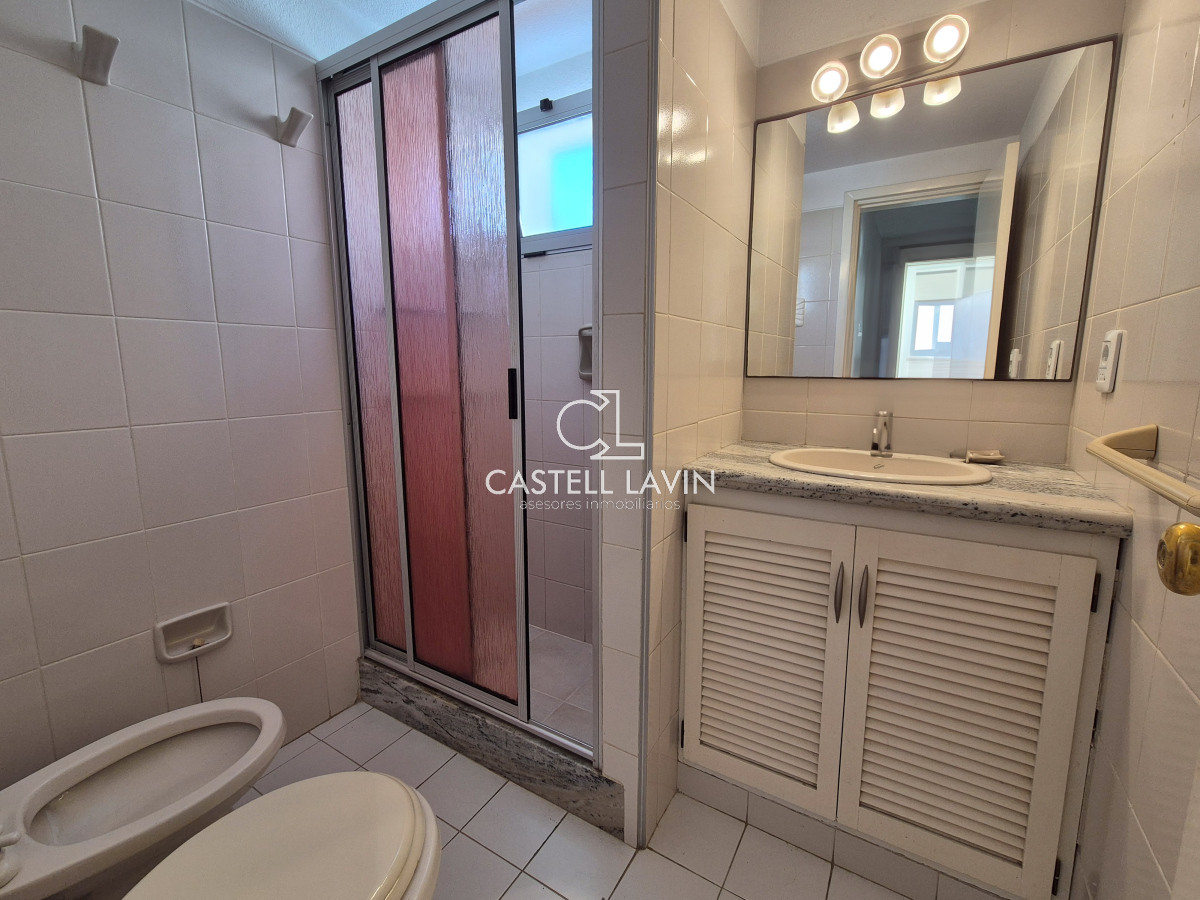 Apartamento ID.267 - Venta Apartamento 3 Dormitorios con vista al mar Península Punta del Este 