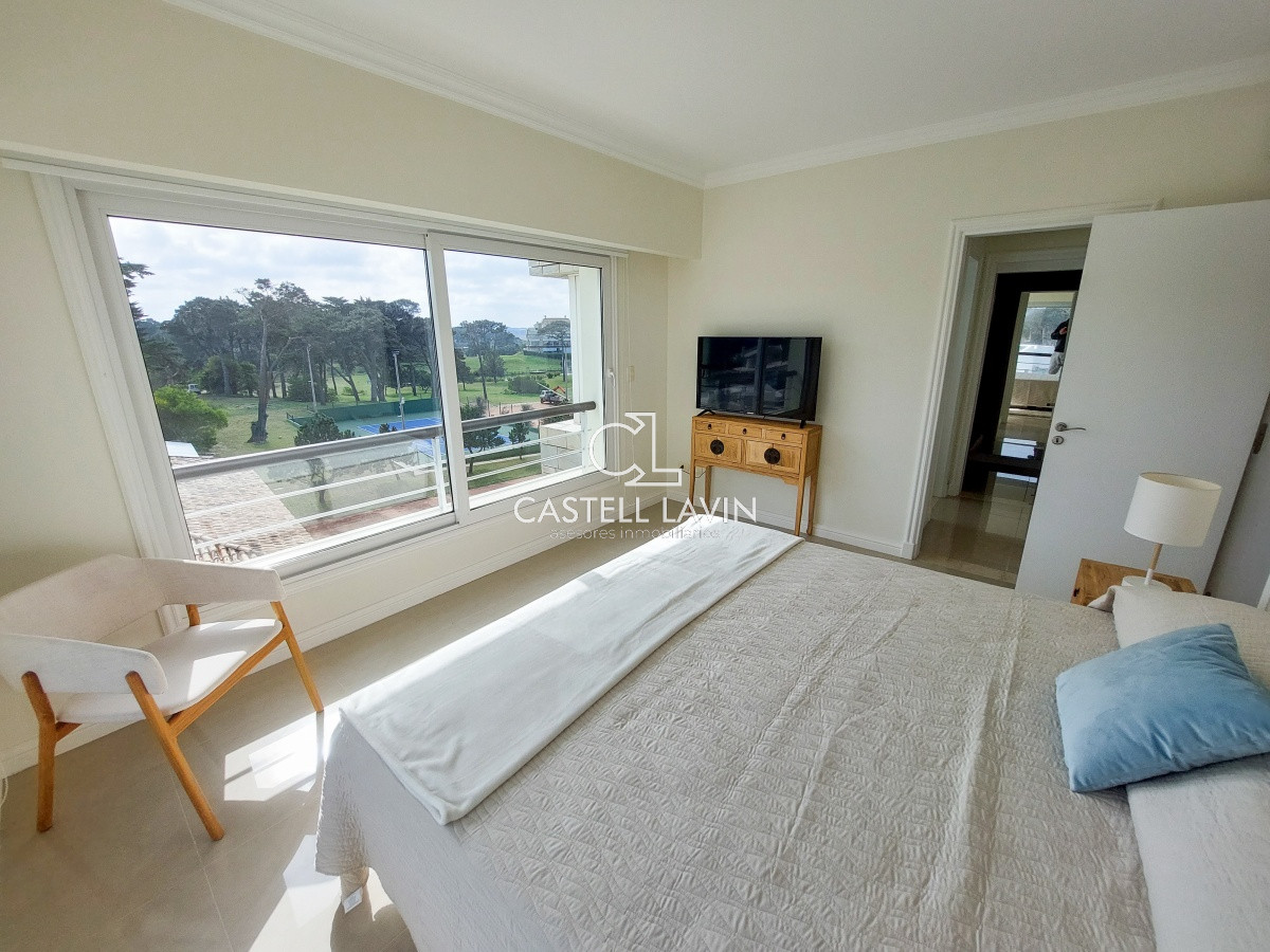 Apartamento ID.41 - Venta PentHouse Con Piscina Propia Playa Mansa Punta del Este