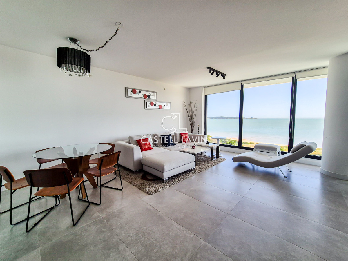 Apartamento ID.84 - Venta Apartamento 2 Dormitorios frente al Mar Mansa Punta del Este
